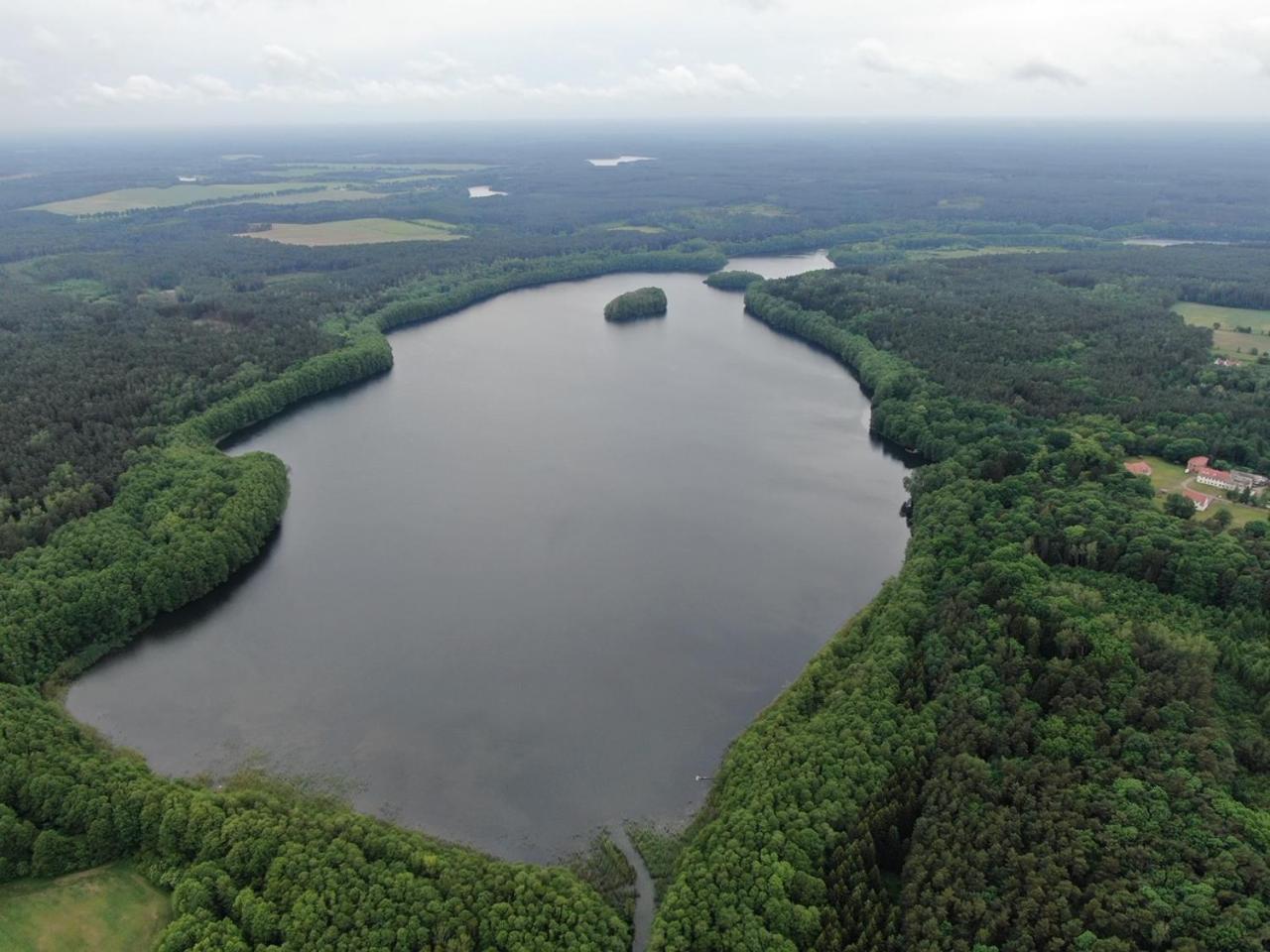 Gospodarstwo Nad Jeziorem Zalom  Экстерьер фото