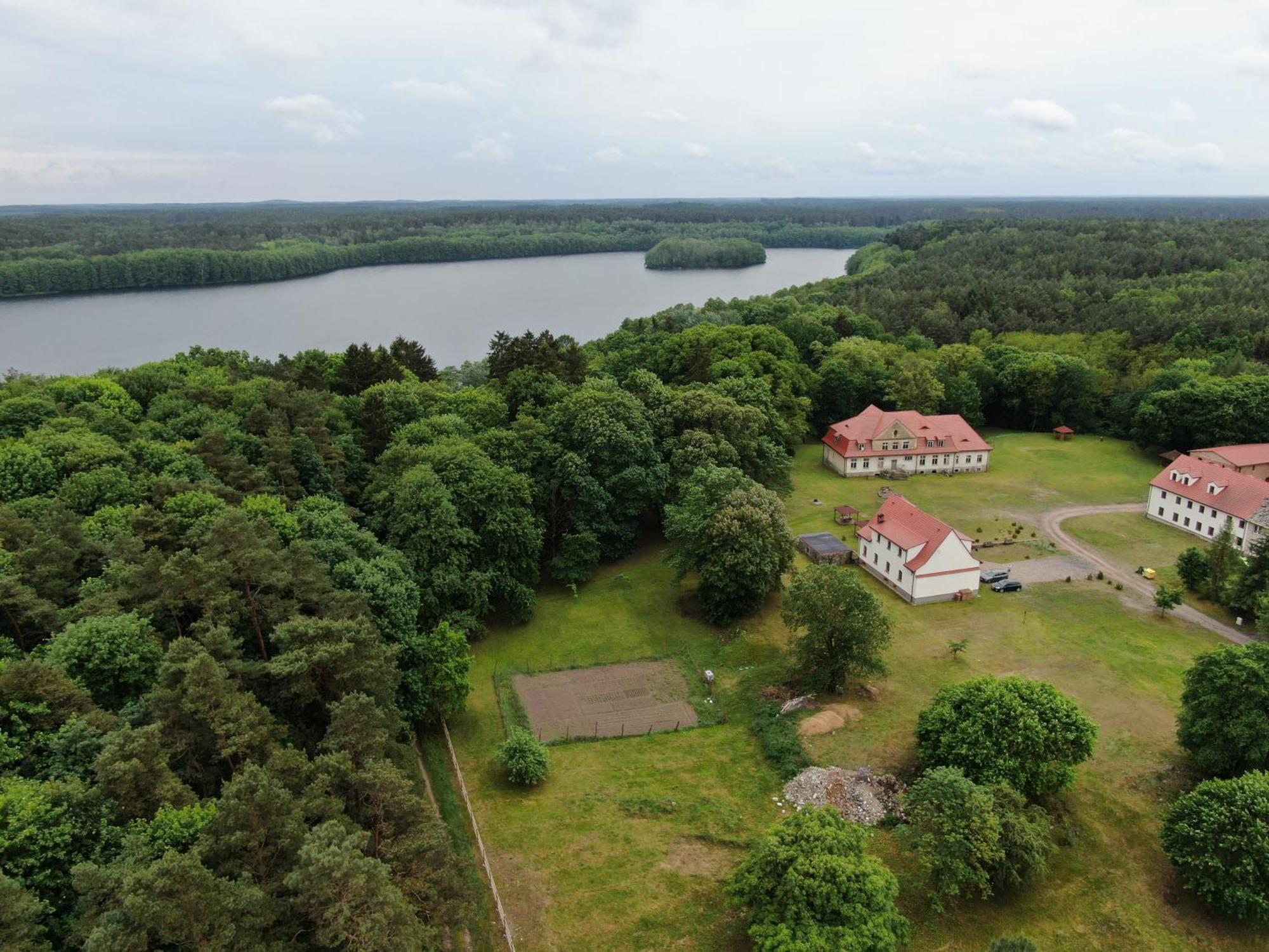 Gospodarstwo Nad Jeziorem Zalom  Экстерьер фото